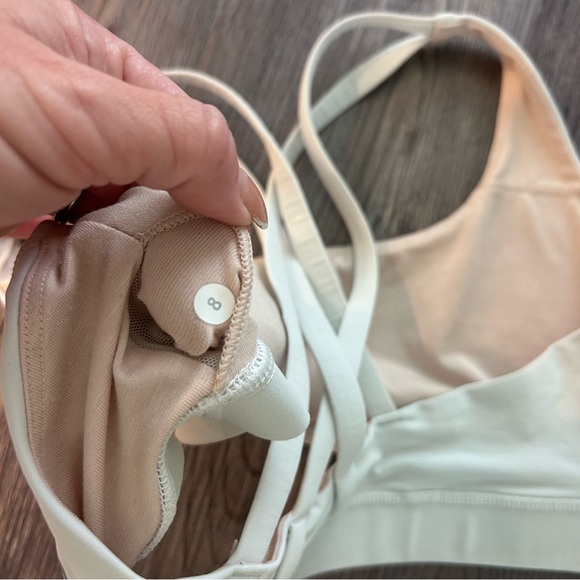 Lululemon Energy Bra 8 - Picture 3 of 5